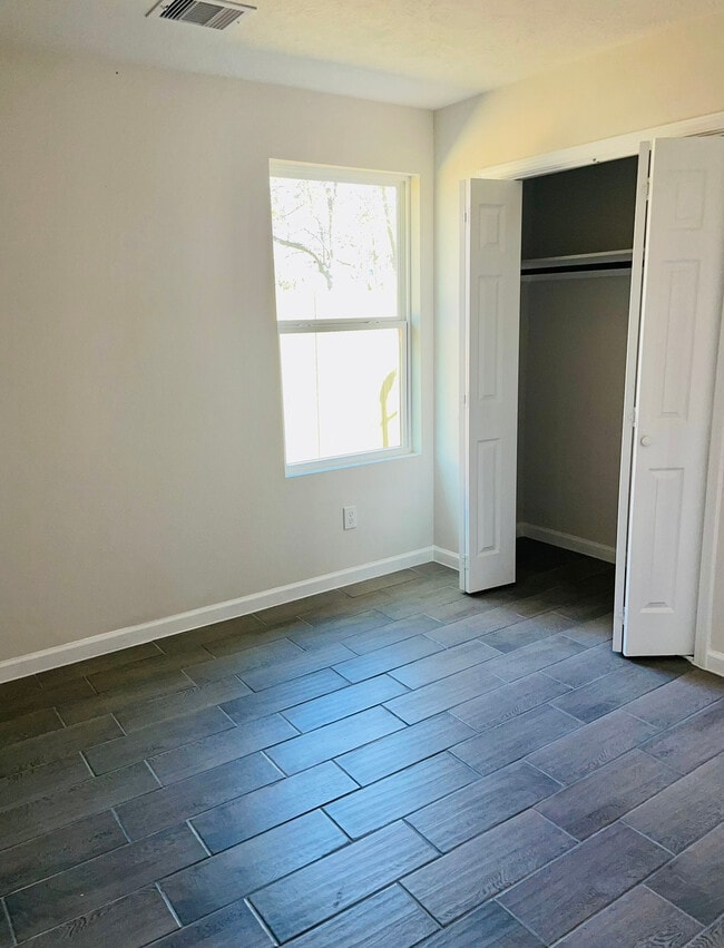 Building Photo - 9119 Sherbourne St