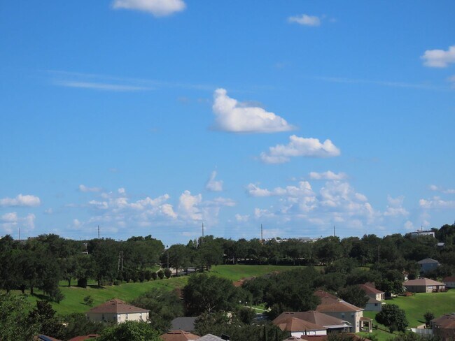 Building Photo - Spacious 4 Bedroom Pool Home Plus Addition...