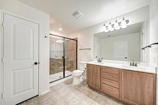 Building Photo - 801 Estes Park