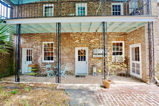 Primary Photo - 21 Archdale St