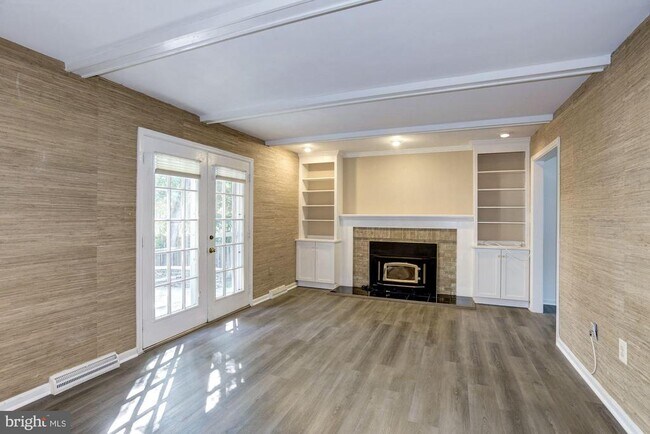 Building Photo - 9012 Penn Manor Ct