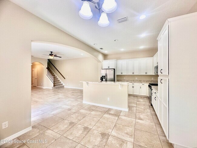 Building Photo - 8880 Napolo Dr