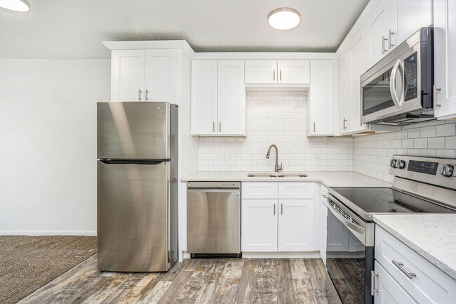 Building Photo - Hillside Village