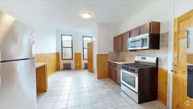 Building Photo - 1 bedroom in RIDGEWOOD NY 11385