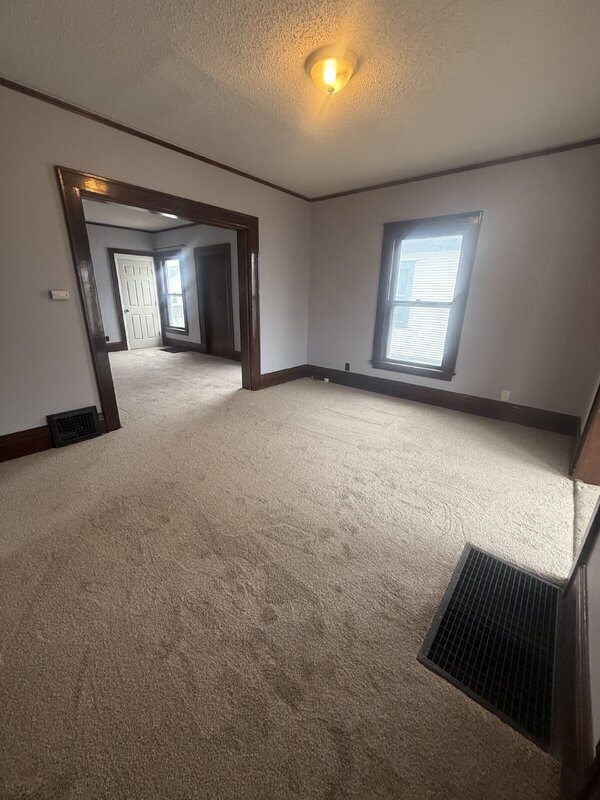 Building Photo - 1813 SW 2nd St