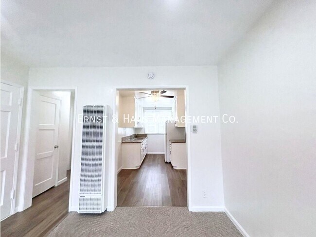 Building Photo - 4541 N Banner Dr