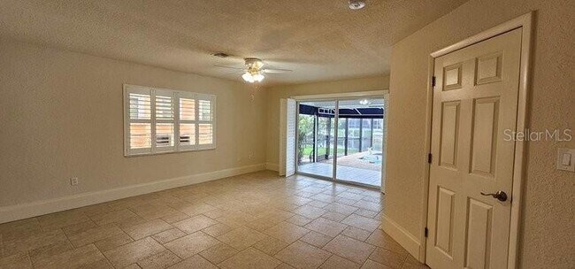 Building Photo - 2871 Coral Way
