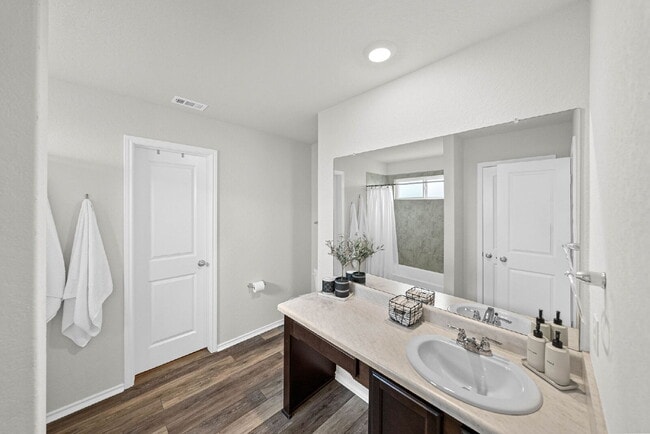 Building Photo - Located in the vibrant Valley Ranch commun...