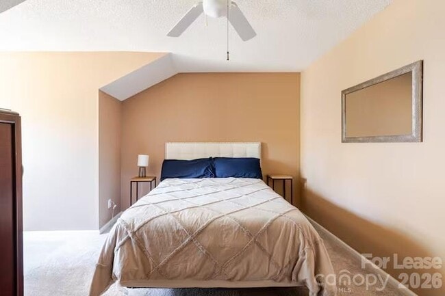 Building Photo - 8263 Southgate Commons Dr