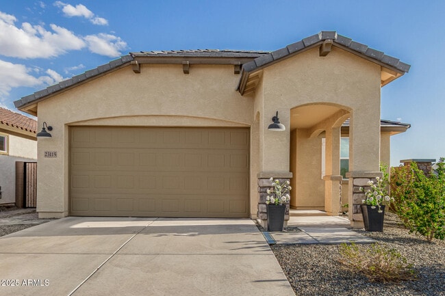 Primary Photo - 23115 E Twilight Dr