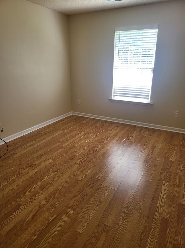 Building Photo - 139 Autumn Haven Ln
