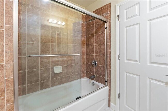 Building Photo - 10045 Links Ln