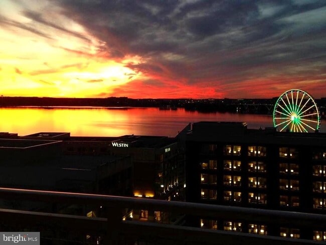 Building Photo - 157 Fleet St