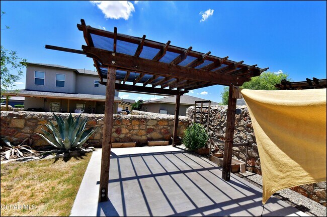 Building Photo - 5810 Redstone Mesa Ct