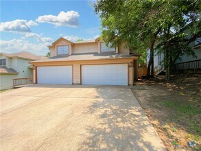 Building Photo - 833 Sagewood Trail