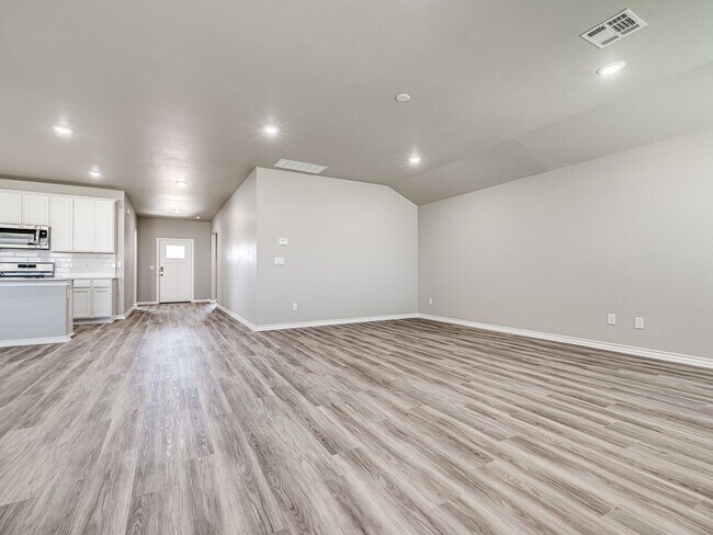 Building Photo - Brand New Construction Home + Deer Creek S...