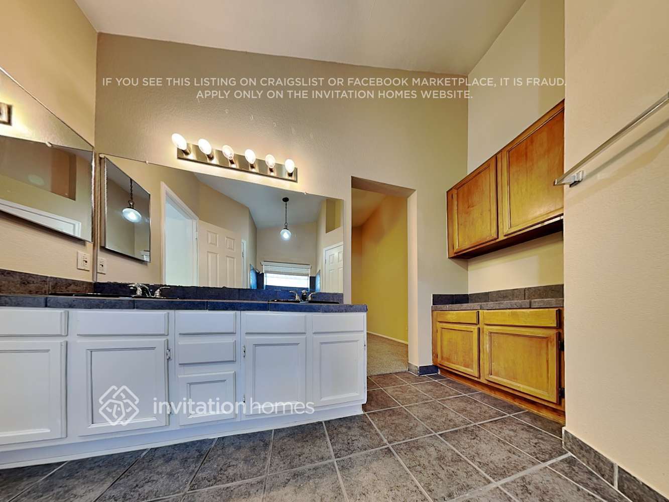 Building Photo - 4932 W McRae Way