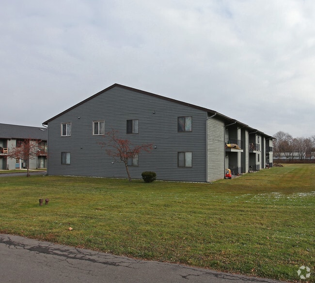 Building Photo - Hazelhurst Apartments