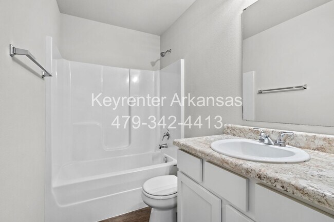 Building Photo - Brand new 3 bedroom, 2 bathroom home in Fayetteville, Arkansas