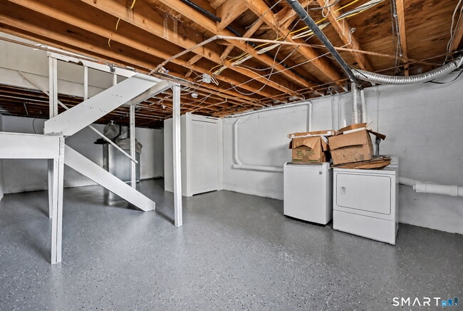 Building Photo - 74 Ridge Rd
