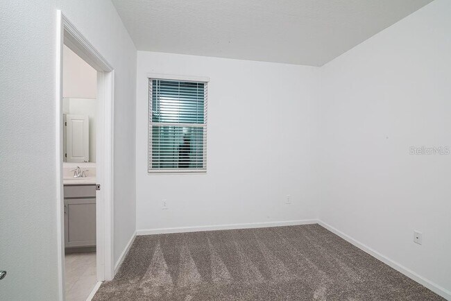 Building Photo - 6008 Blissful St