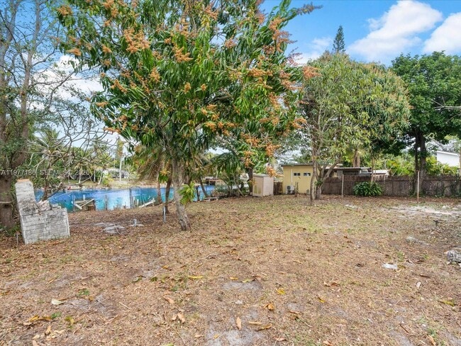 Building Photo - 4331 SW 31st Dr