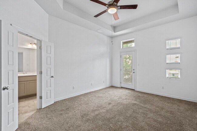 Building Photo - 18005 Pomelo Ln