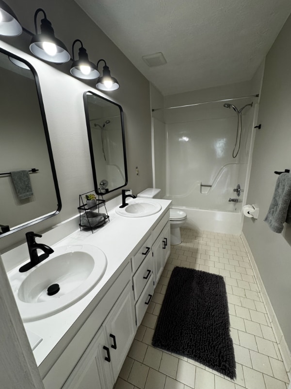 Building Photo - 5012 Top Cat Ct