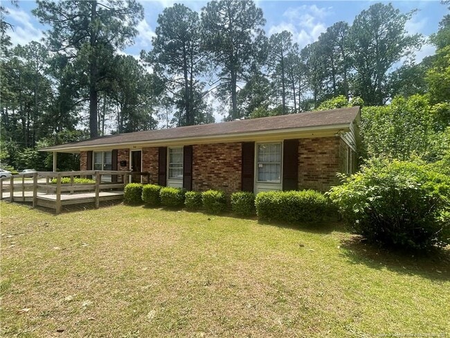 Building Photo - 916 Bingham Dr