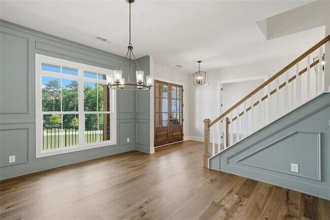 Building Photo - 401 Oakleigh Ave