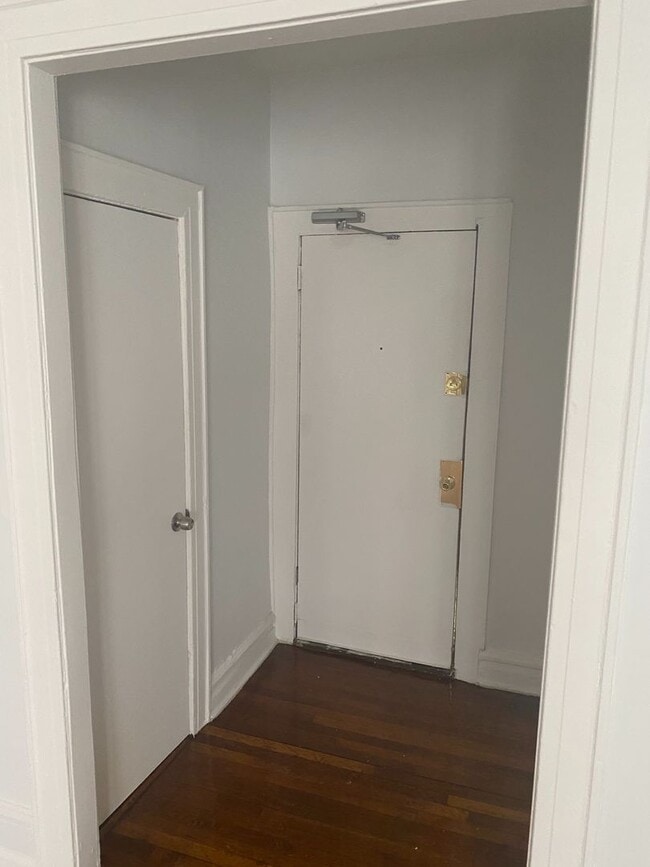 Interior Photo - 210 Springdale Ave