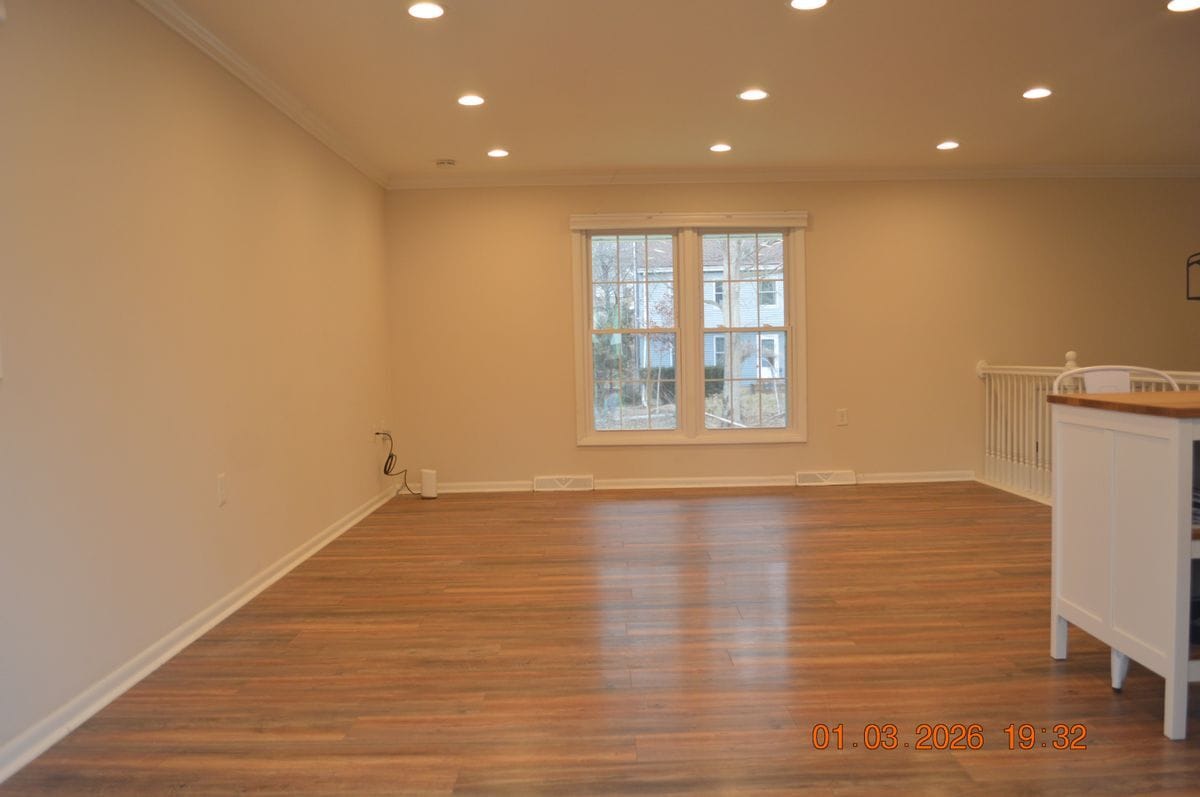 Building Photo - 1636 Gibbons Rd