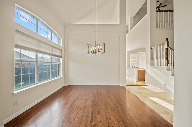 Building Photo - Stunning 4-Bedroom Rental Home with office...