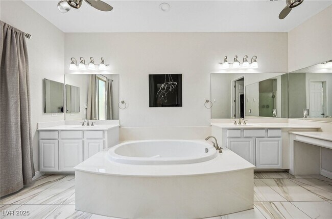 Building Photo - 47 Grand Masters Dr