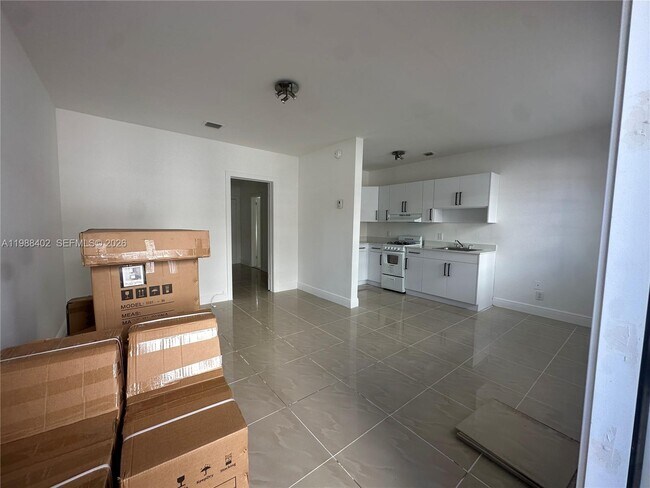 Building Photo - 740 84th St