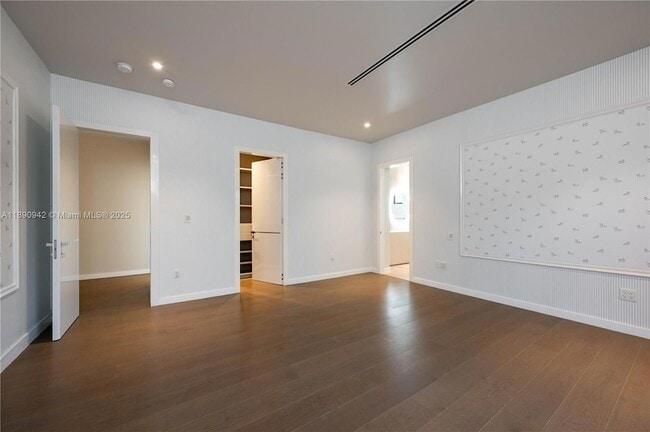 Building Photo - 11200 SW 60th Ave