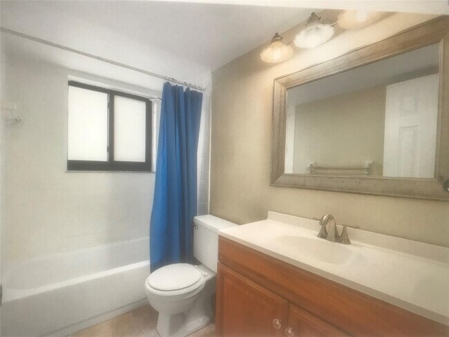 Building Photo - 3710 N Pine Island Rd