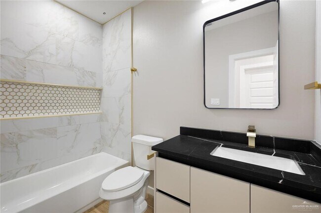 Building Photo - 17 San Jose Dr