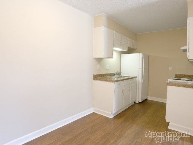 Building Photo - Sunset Village Apartments