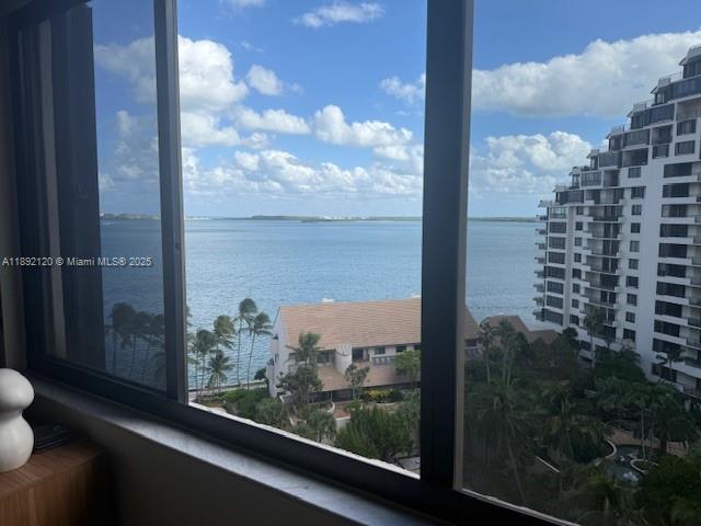 Primary Photo - 540 Brickell Key Dr