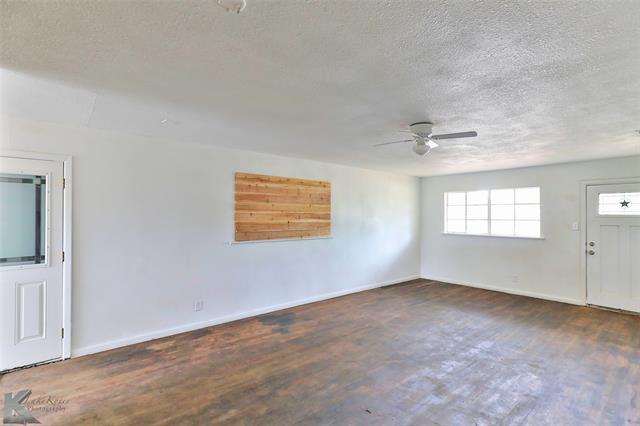 Building Photo - 1634 Briarwood St