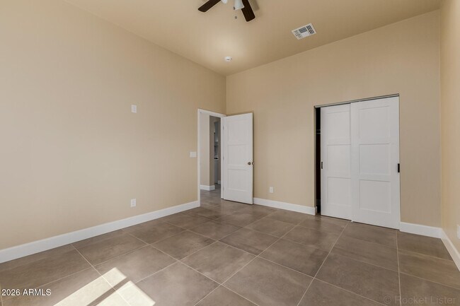 Building Photo - 1908 E Harvard St