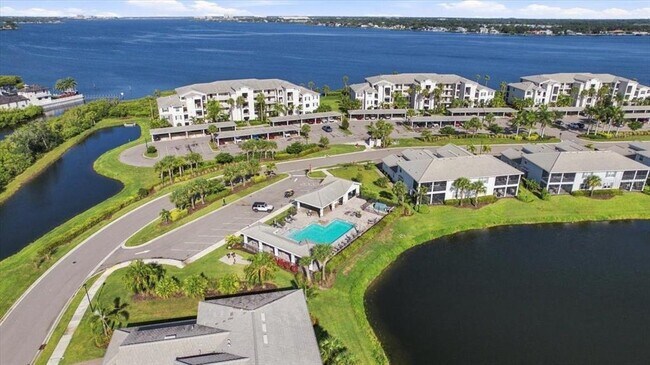 Building Photo - 920 Tidewater Shores Loop