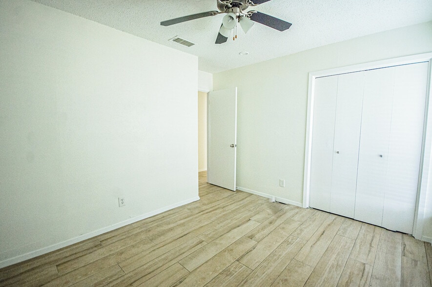 Building Photo - 6208 Glen Meadow Dr