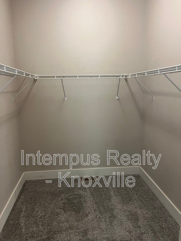 Building Photo - 229 Deaderick Ave