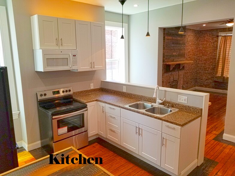 Building Photo - 3228 California Ave