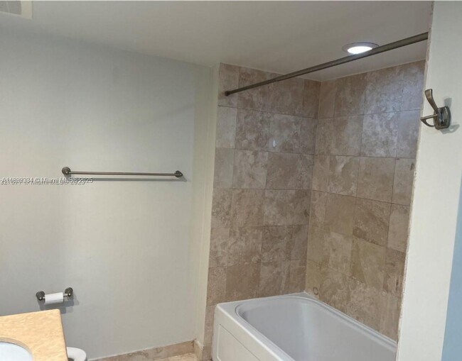 Building Photo - 1745 E Hallandale Beach Blvd