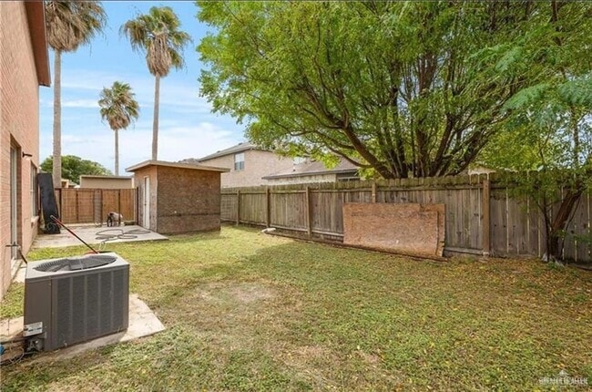 Building Photo - 3213 Princeton Ave