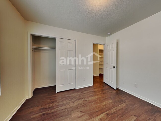 Building Photo - 18214 Alemarble Oak St