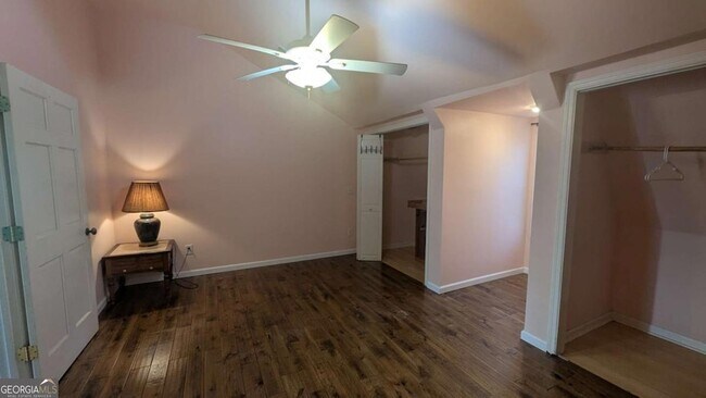 Building Photo - 1784 Old Country Pl